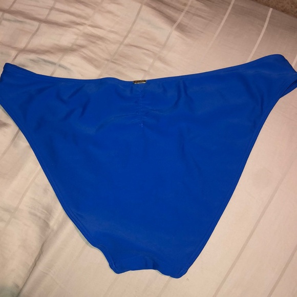 Hollister Bikini Style Swimsuit - Picture 4 of 4